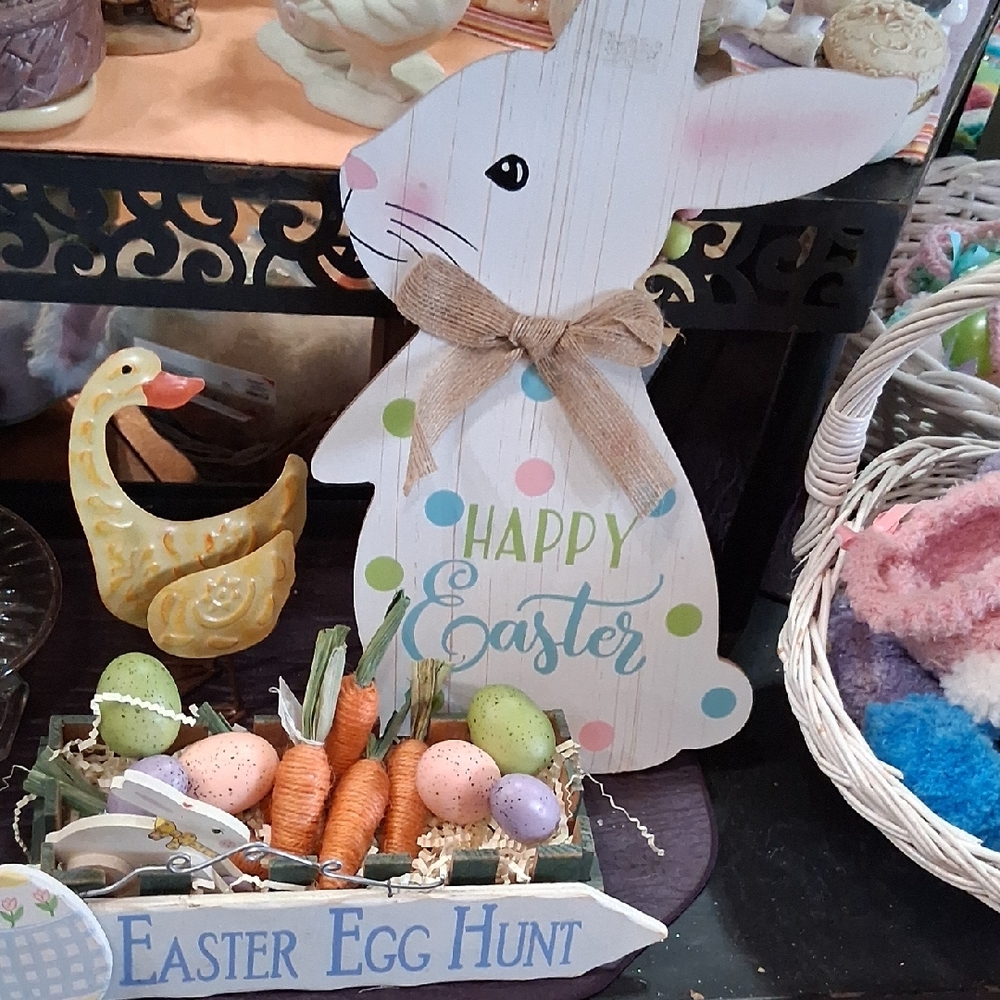 Easter Bunny, spring duck, Carrot patch, & egg hunt sign